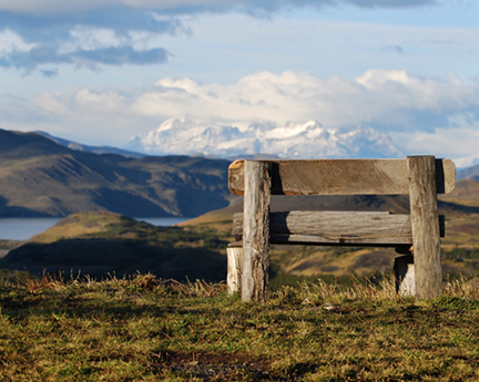 Torres-del-Paine-El-Calafate-March-2009-crop-bench-right-8x101