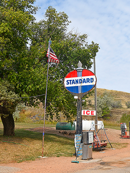 _DSC1072-grassy-butte-ND-v2-1216360