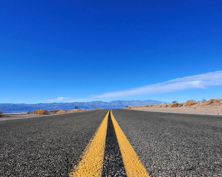 _DSC1247-death-valley-road-810301