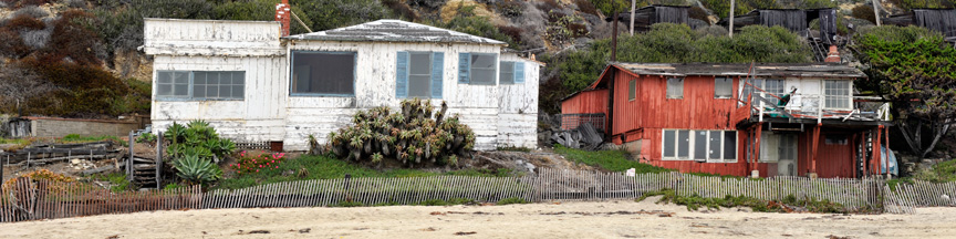 crystal-cove-panorama-two-houses-12372