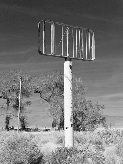 _DSC7768 Olancha CA bw v2 1216360